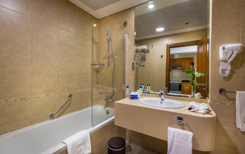 Havana Holiday Homes Oud Metha Dubai Buitenkant foto